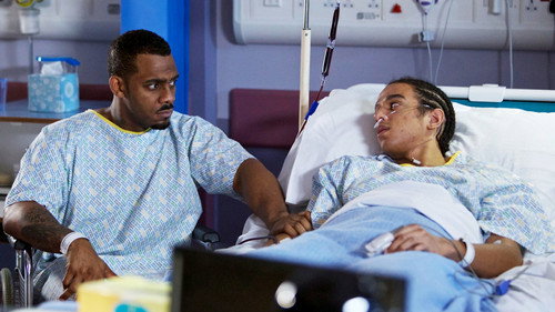 Casualty - S27E33: Human Resources