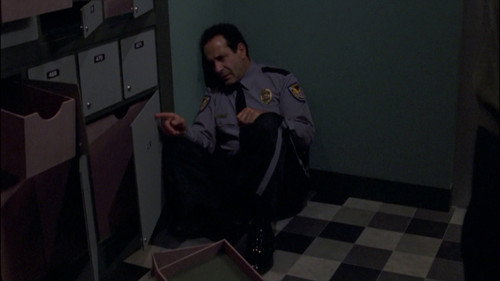 Monk - S6E12: Mr. Monk Goes to the Bank