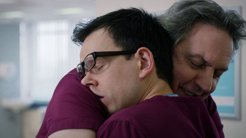 Holby City - S18E25: A Friend in Need