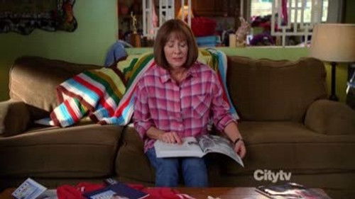 The Middle - S4E5: The Hose