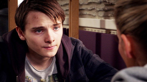 Holby City - S19E24: Growing Pains