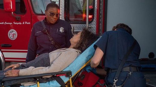9-1-1 - S5E13: Fear-O-Phobia