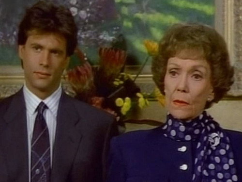 Falcon Crest - S8E14: Uneasy Allies