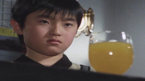Kamen Rider - S8E22: The Shadow That Stalks Dad