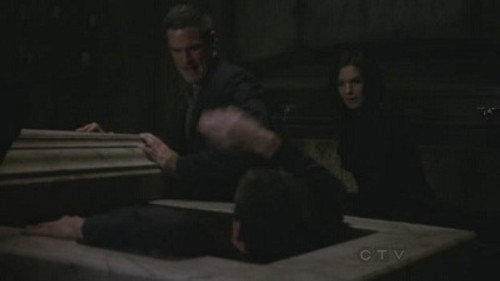 CSI: NY - S8E6: Get Me Out Of Here