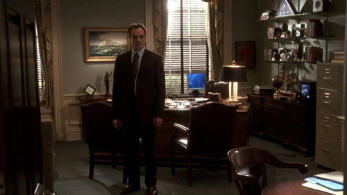 The West Wing - S5E19: Talking Points