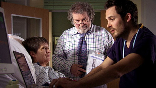 Holby City - S15E36: Follow the Yellow Brick Road