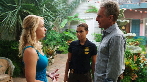 NCIS: New Orleans - S3E10: Follow the Money