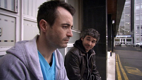 Holby City - S17E24: Rock and a Hard Place