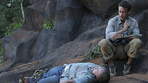 Hawaii Five-0 - S1E20: Ma Ke Kahakai (Shore)