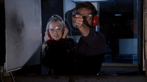 Beverly Hills, 90210 - S4E7: Moving Targets