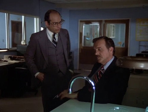 Quincy, M.E. - S5E13: Diplomatic Immunity