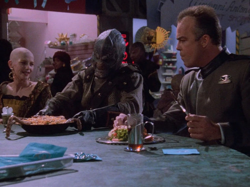 Babylon 5 - S2E5: The Long Dark