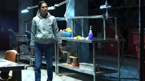 The Cleaning Lady - S1E1: TNT