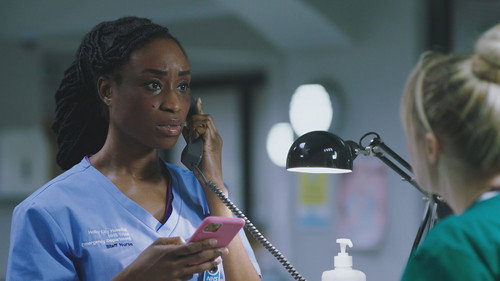 Casualty - S40E3: Earn Your Stripes
