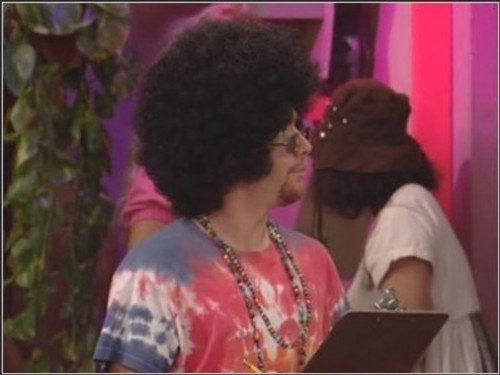 Married... with Children - S9E1: Shoeway to Heaven