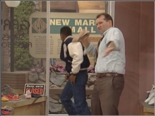 Married... with Children - S8E8: Scared Single
