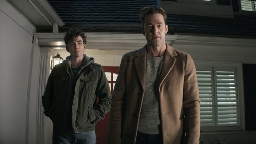 You - S3E3: Missing White Woman Syndrome