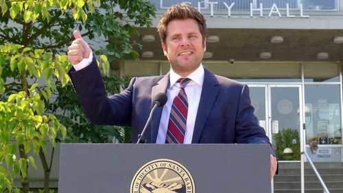 Psych - S7E10: The Santabarbarian Candidate