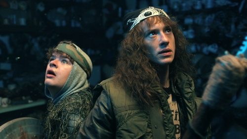Stranger Things - S4E9: Chapter Nine: The Piggyback