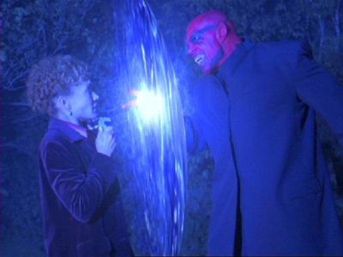 Charmed - S3E20: Exit Strategy