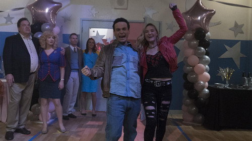 The Goldbergs - S5E22: Let's Val Kilmer This Car