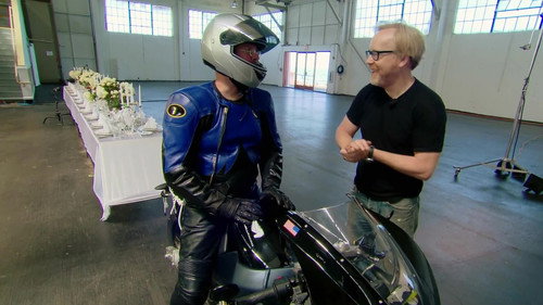 MythBusters - S8E15: Tablecloth Chaos
