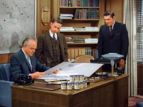 Bewitched - S2E30: Follow That Witch (1)