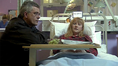 Casualty - S15E27: Breaking Point