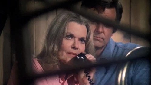 Mannix - S7E2: A Way to Dusty Death
