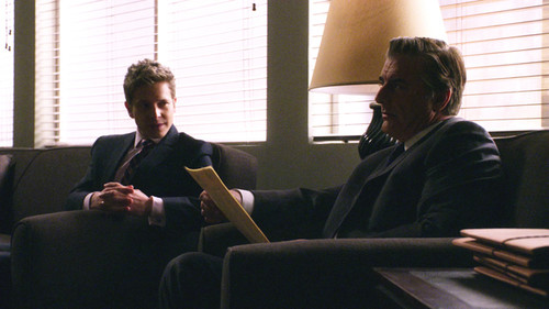 The Good Wife - S3E17: Long Way Home