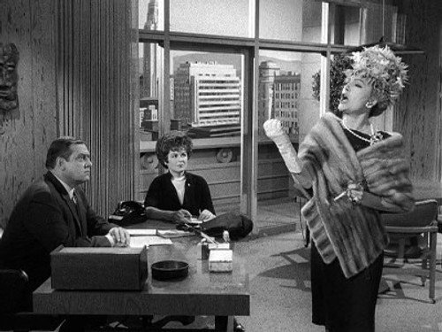 Perry Mason - S9E23: The Case of the Tsarina's Tiara