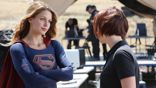 Supergirl - S1E2: Stronger Together