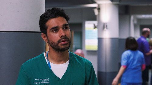 Casualty - S42E2: On Trial