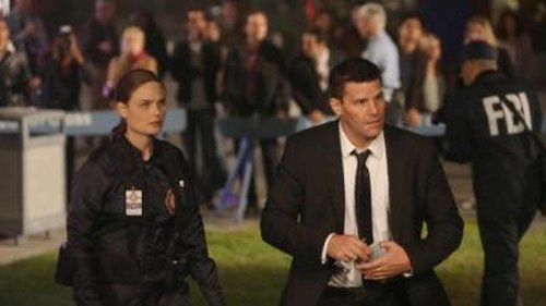 Bones - S9E4: The Sense in the Sacrifice