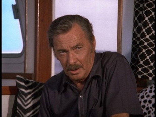 Hawaii Five-O - S4E19: While You're At It, Bring In The Moon