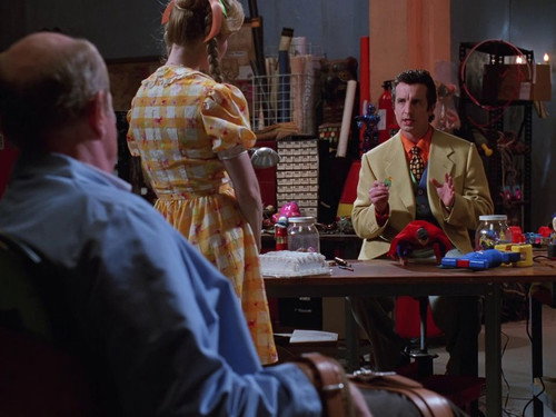 Lois & Clark: The New Adventures of Superman - S4E21: Toy Story