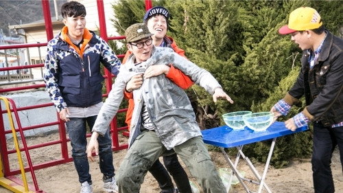 2 Days and 1 Night - S3E341: Wild Flowers in Pungdo (2)