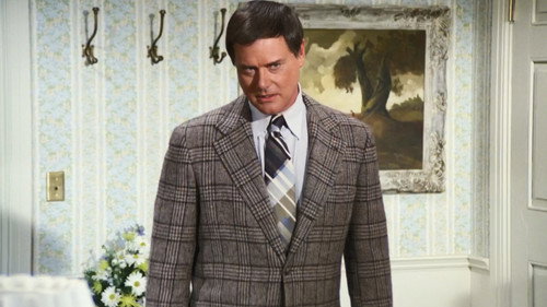 Dallas - S2E15: For Love or Money