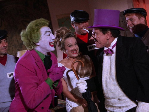 Batman - S2E37: The Zodiac Crimes