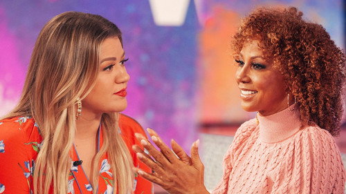 The Kelly Clarkson Show - S2E42: Holly Robinson Peete, Candace Cameron Bure, Lacey Chabert, Kane Brown