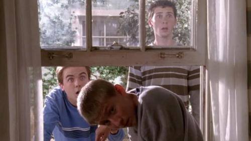 Malcolm in the Middle - S7E2: Health Insurance