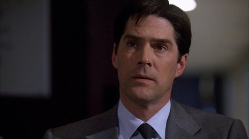 Criminal Minds - S2E18: Jones