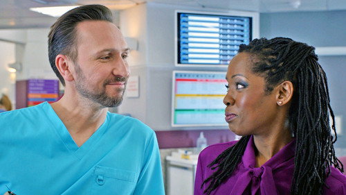 Holby City - S18E30: The Coward's Way