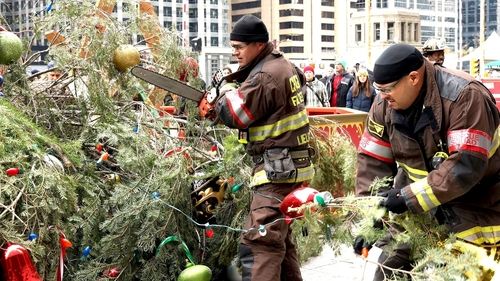 Chicago Fire - S10E9: Winterfest