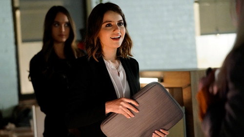 Blue Bloods - S8E15: Legacy