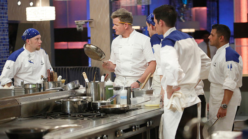 Hell's Kitchen - S15E3: 16 Chefs Compete