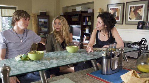 Weeds - S3E7: He Taught Me How to Drive By
