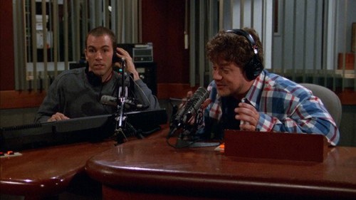 Frasier - S7E3: Radio Wars