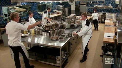 Hell's Kitchen - S8E14: 4 Chefs Compete Again